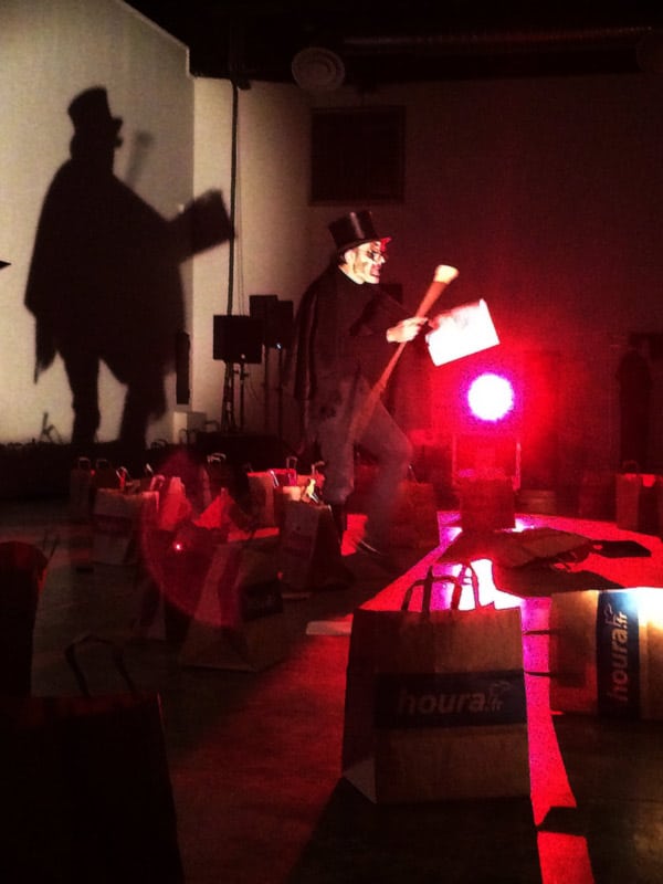 "T'es toi" | Performance de David Noir | Où se cache la faiblesse de Mr Hyde ? | Le Générateur | Photo © Skall